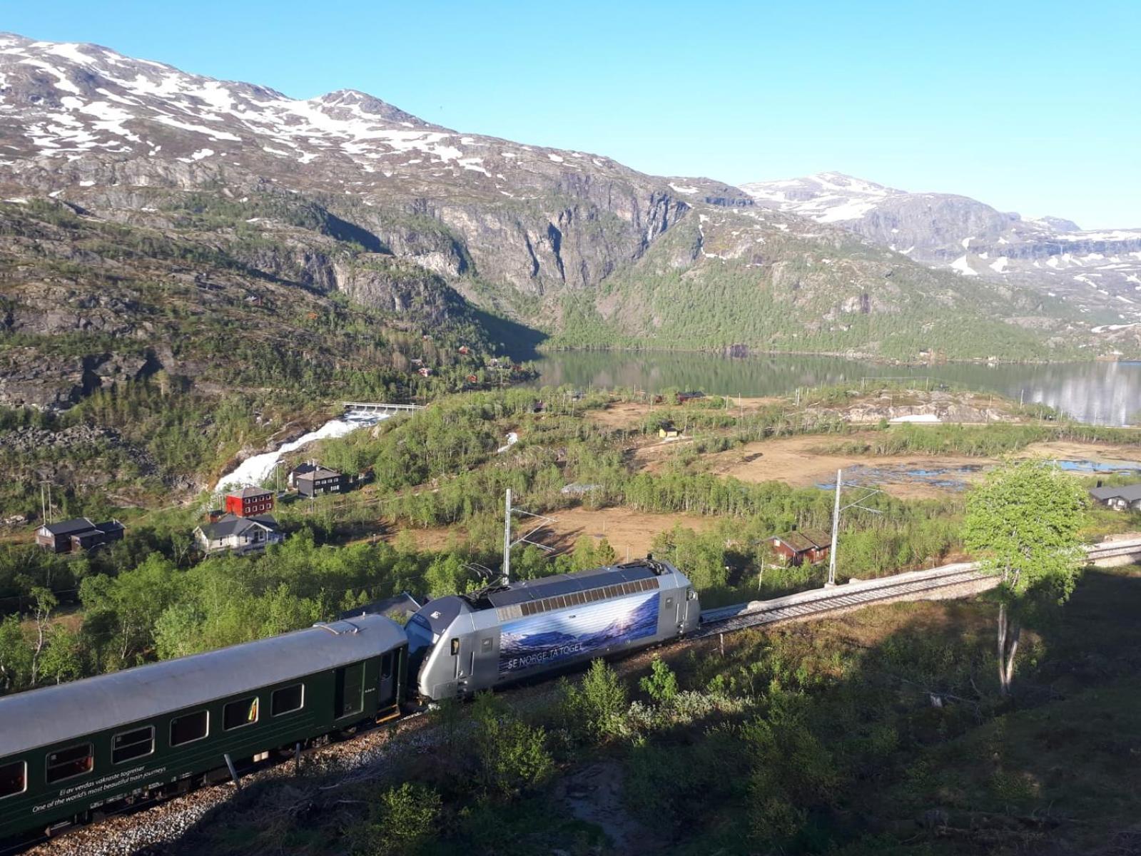 Vatnahalsen Hoyfjellshotell เมียร์ดาล ภายนอก รูปภาพ
